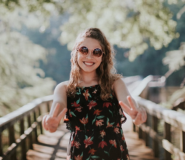 testimonials background image